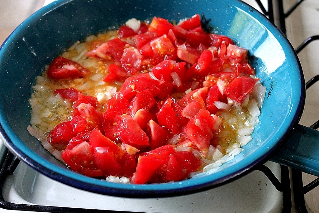 Tomatoes & Onion_Camerones Mexicana